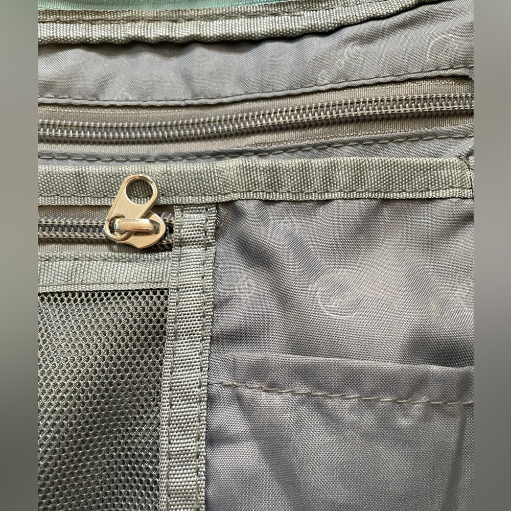 Doughnut Macaroon Backpack - Picture 5 of 11